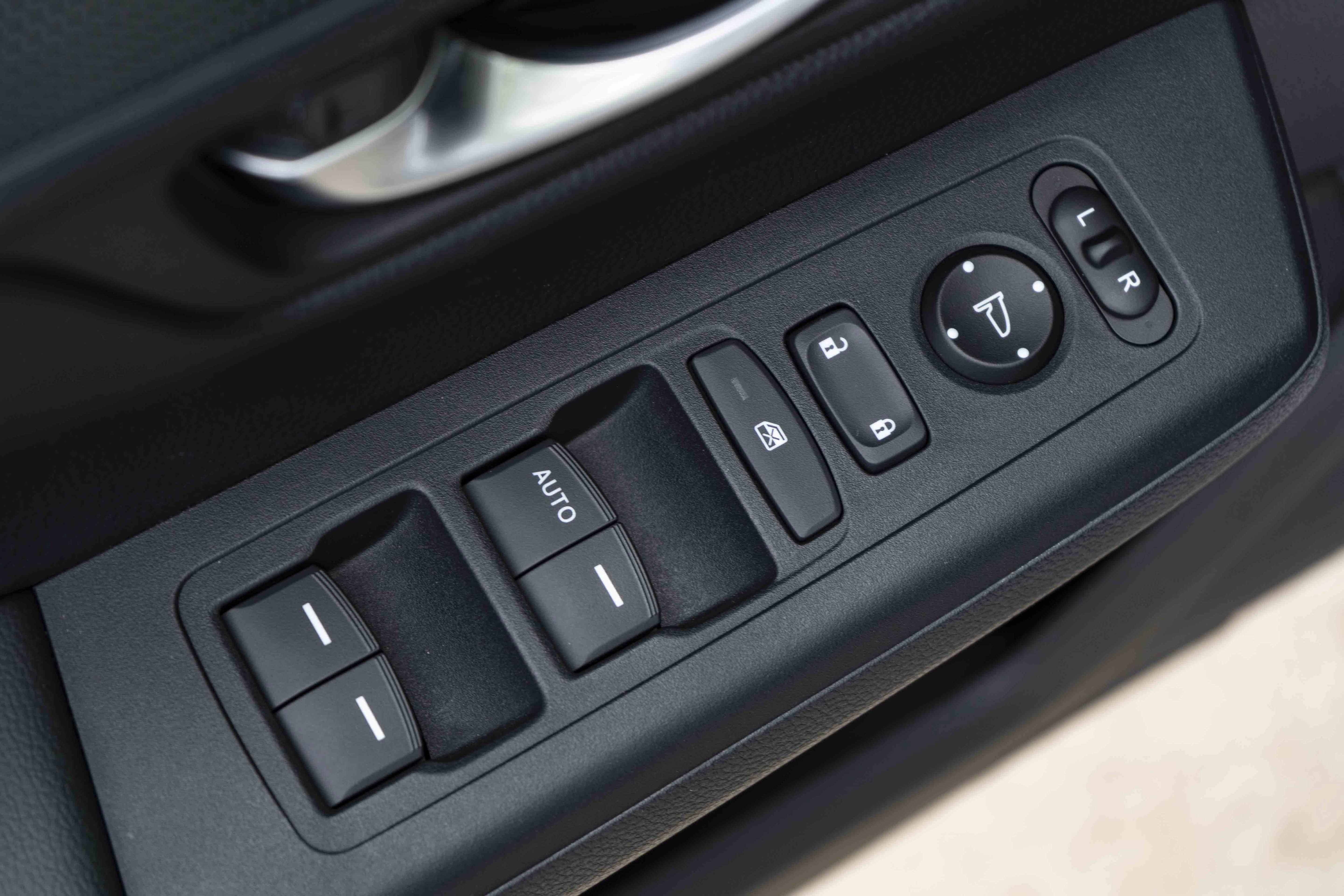 Used 2024 Honda CR-V LX image 36