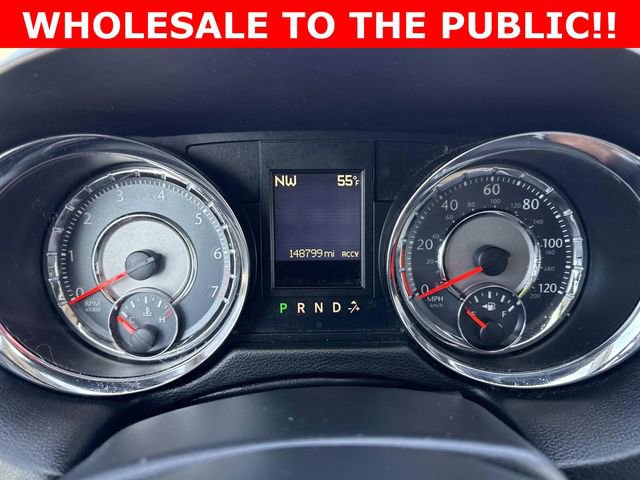 Used 2014 Chrysler Town & Country Touring image 30
