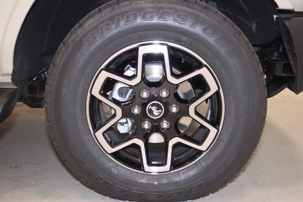 New 2025 Ford Bronco Outer Banks image 33