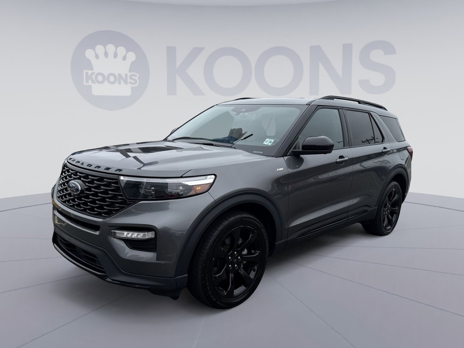 Used 2023 Ford Explorer ST-Line w/ Class IV Trailer Tow Package image 1