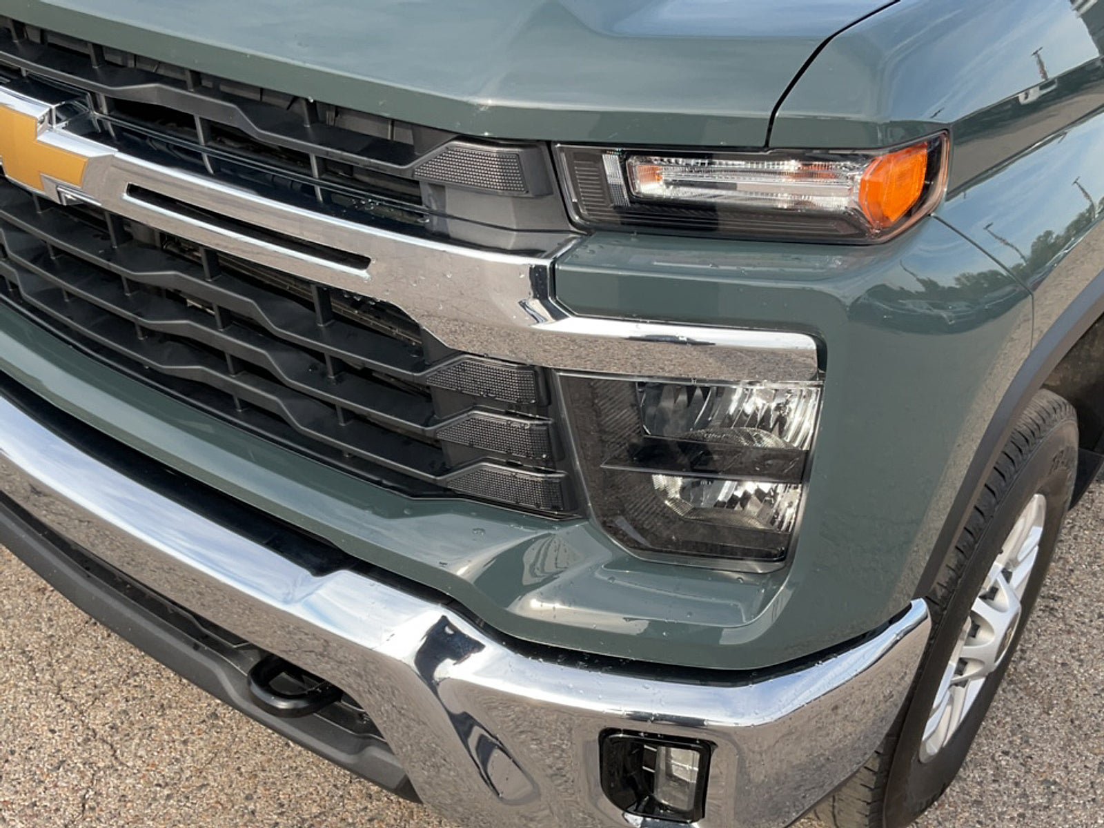 Used 2025 Chevrolet Silverado 2500 LT w/ Convenience Package AWD/4WD image 10