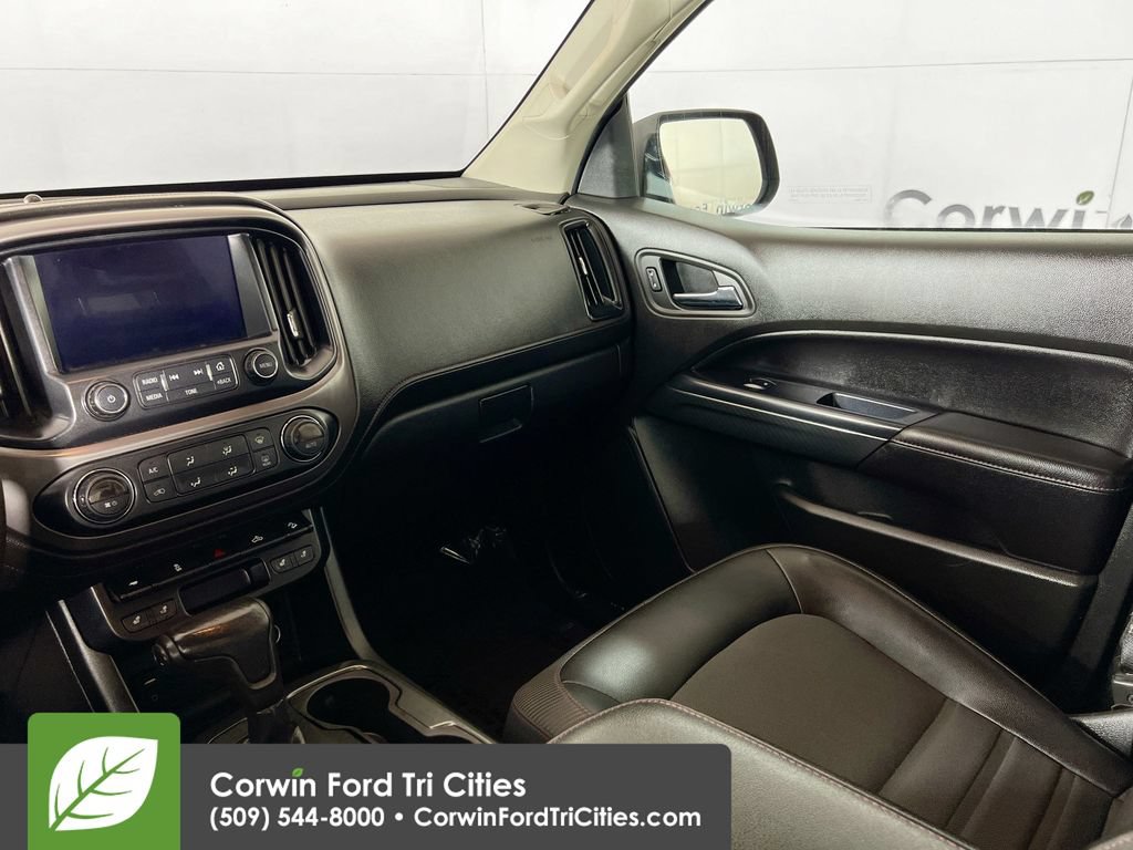 Used 2015 GMC Canyon SLE AWD/4WD image 25