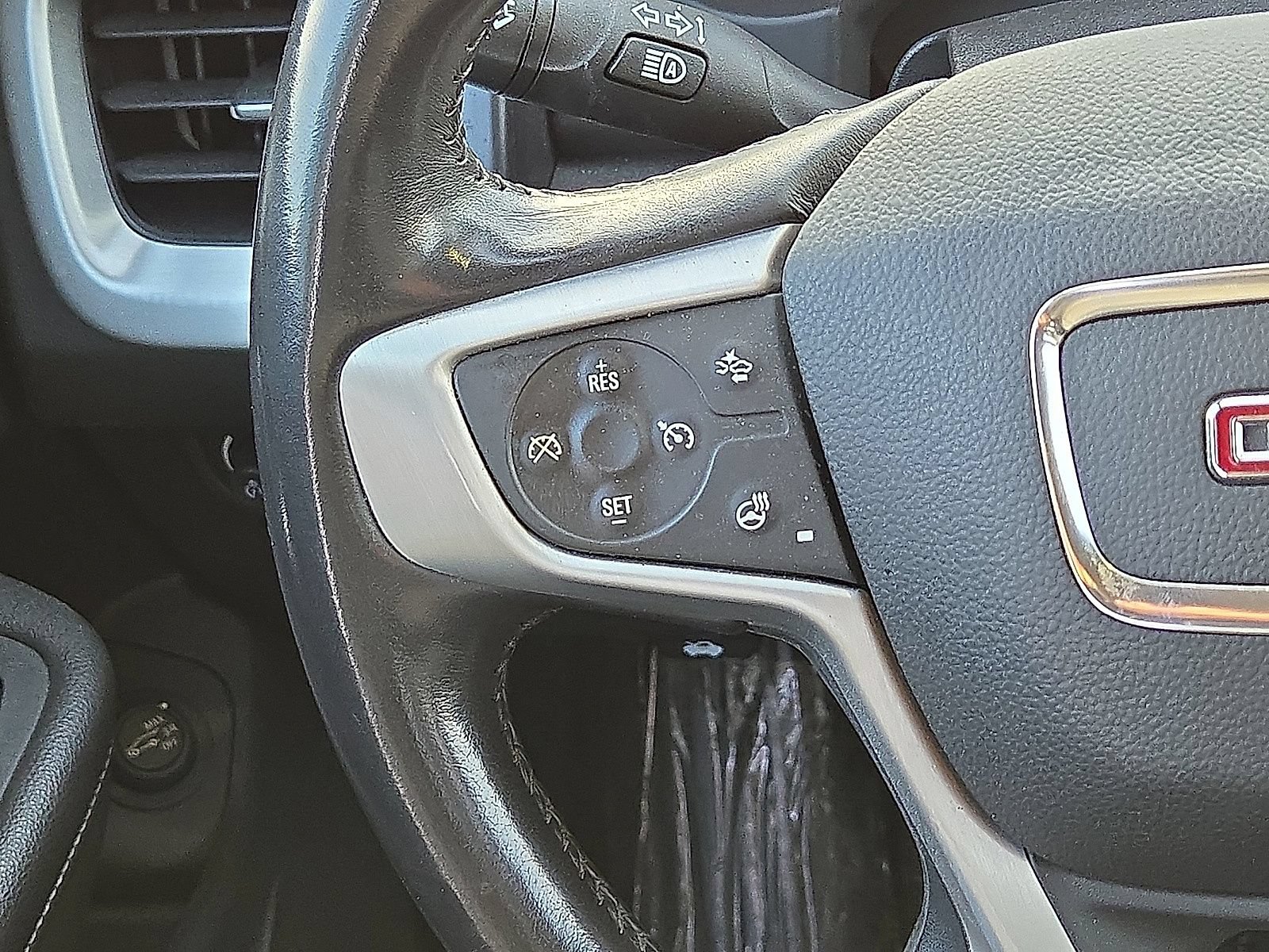 Used 2022 GMC Terrain SLT FWD image 19