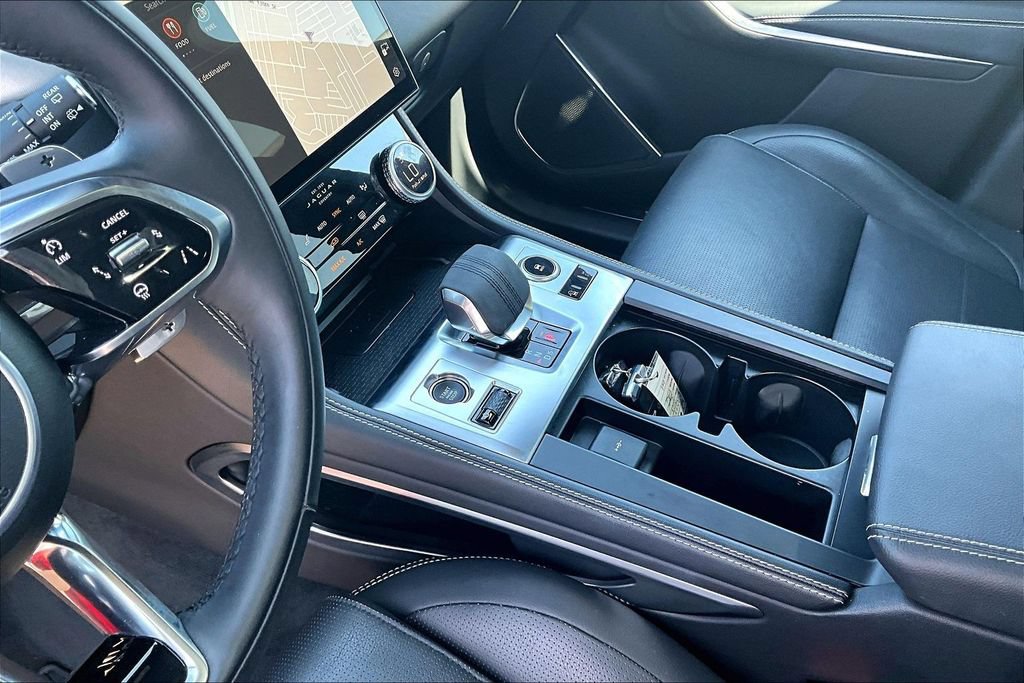 Used 2025 Jaguar F-PACE R-Dynamic S AWD/4WD image 13