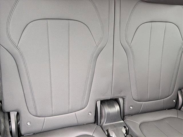 Used 2020 BMW X7 xDrive40i w/ Parking Assistance Package image 19