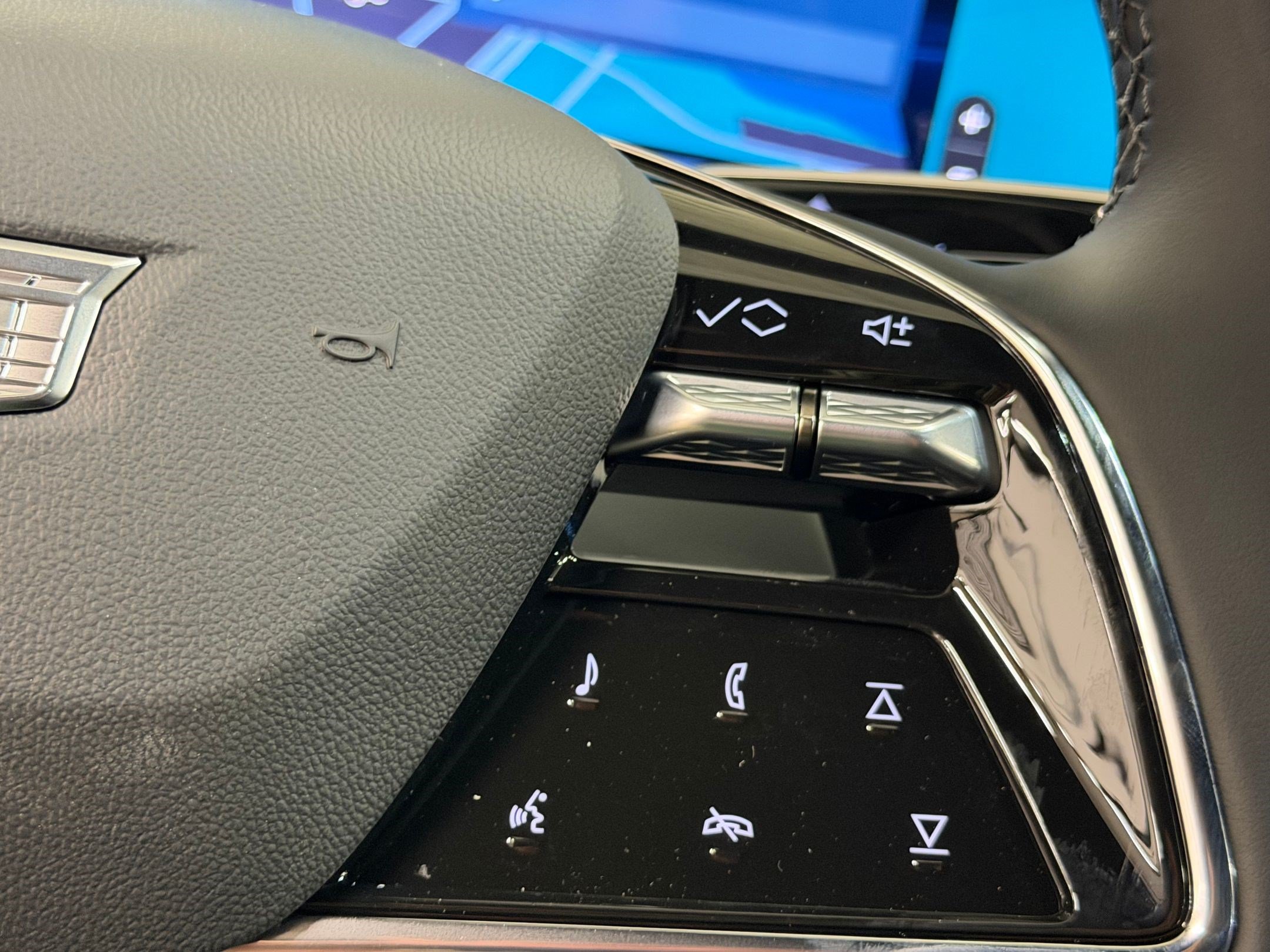 New 2026 Cadillac Lyriq Sport AWD/4WD image 29