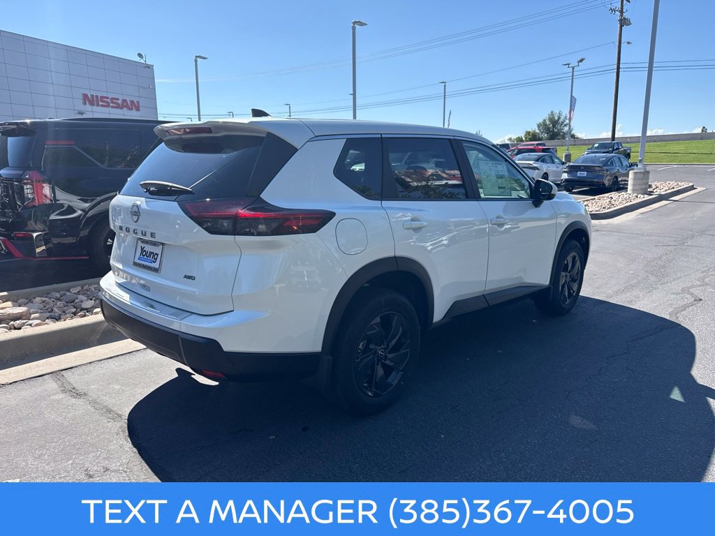 New 2026 Nissan Rogue SV AWD/4WD image 3