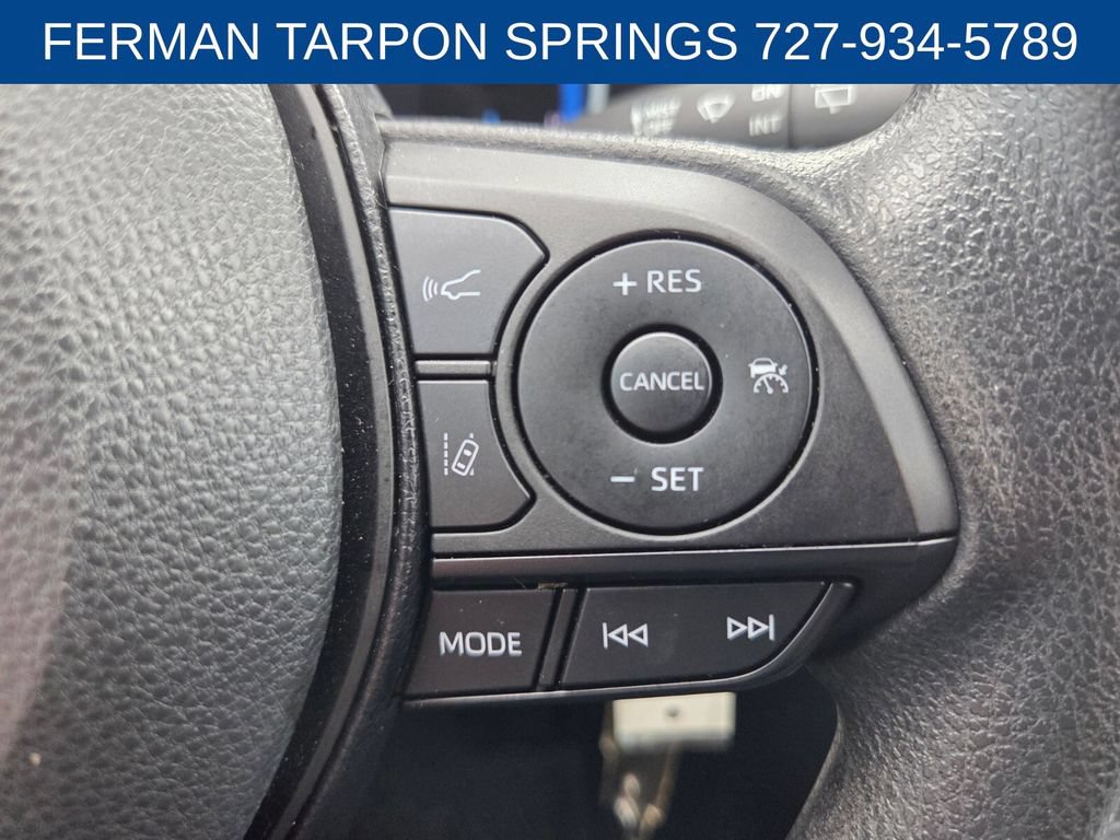 Used 2024 Toyota RAV4 LE AWD/4WD image 28