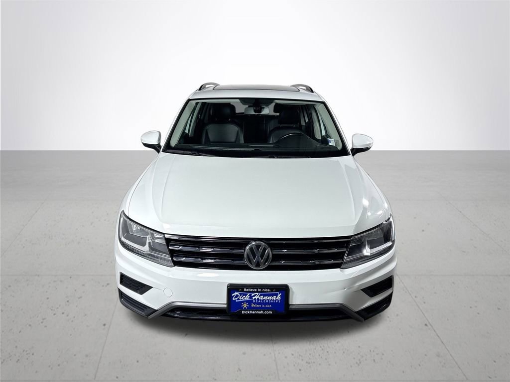 Used 2018 Volkswagen Tiguan SE w/ Panoramic Sunroof Package image 3