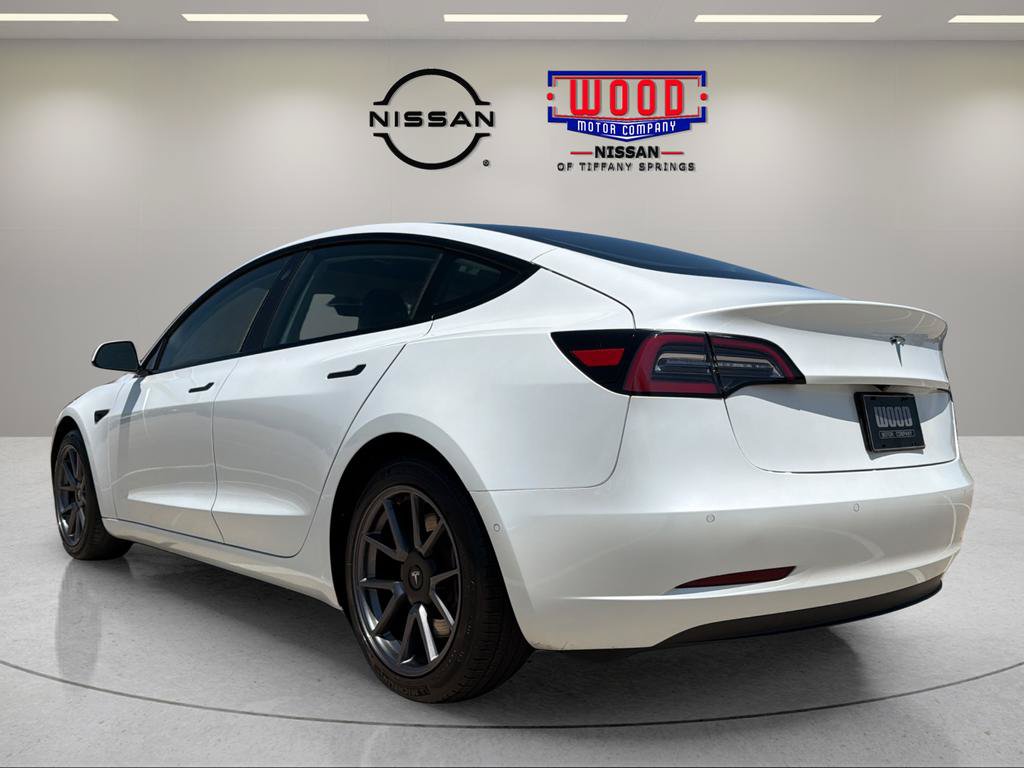 Used 2021 Tesla Model 3 Standard Range Plus RWD image 4