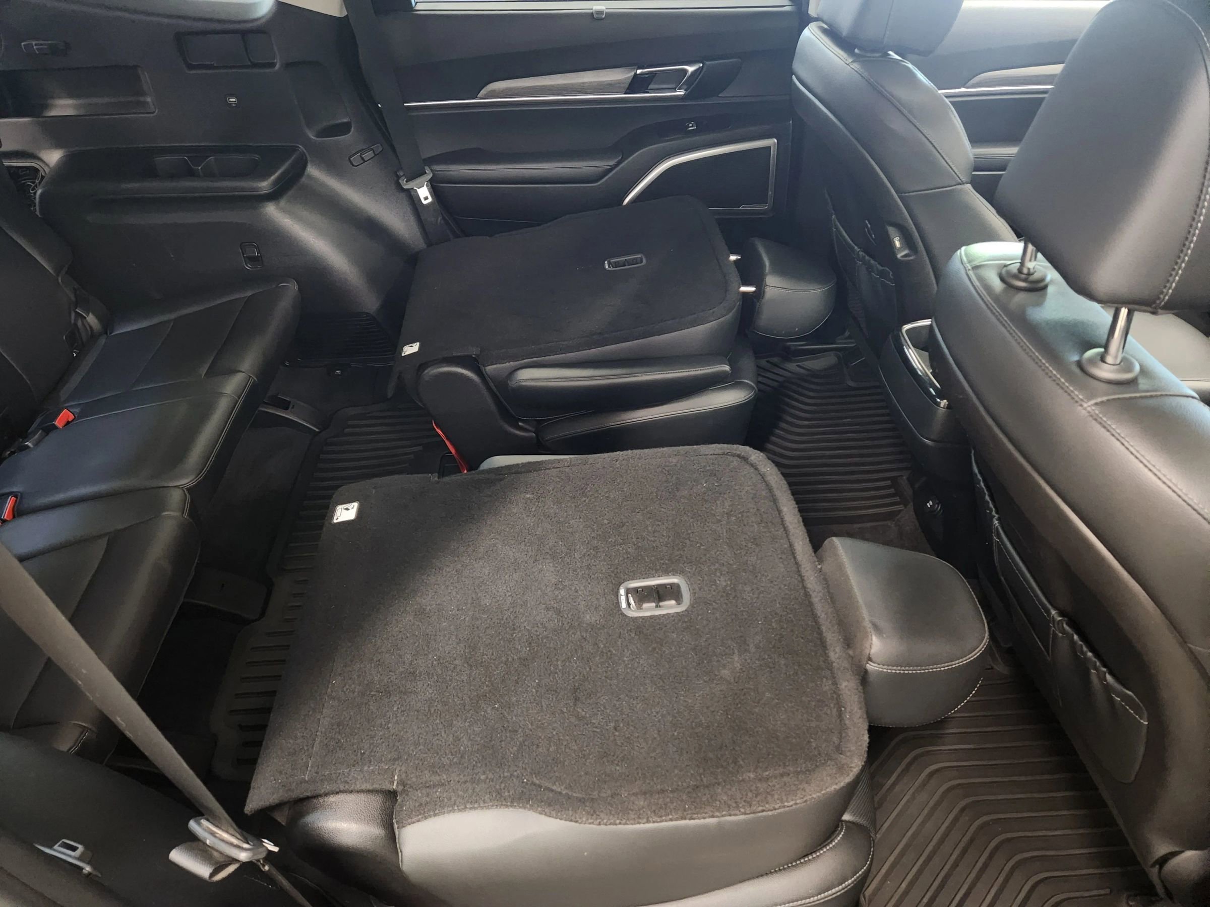 Used 2022 Kia Telluride EX w/ EX Premium Package image 31