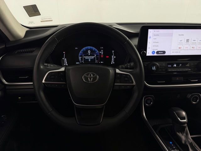 Used 2024 Toyota Grand Highlander AWD image 18