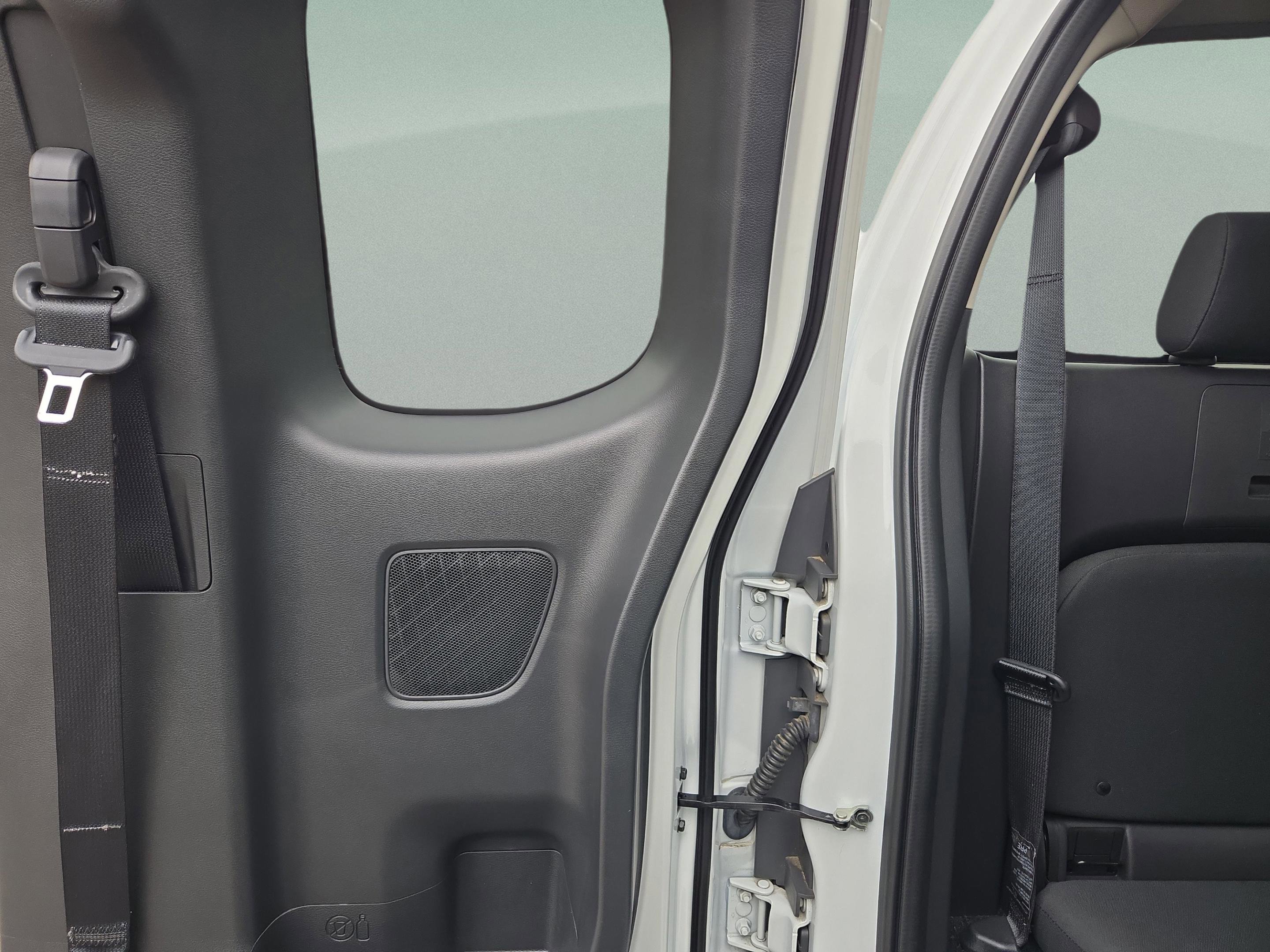 Used 2023 Nissan Frontier S image 25