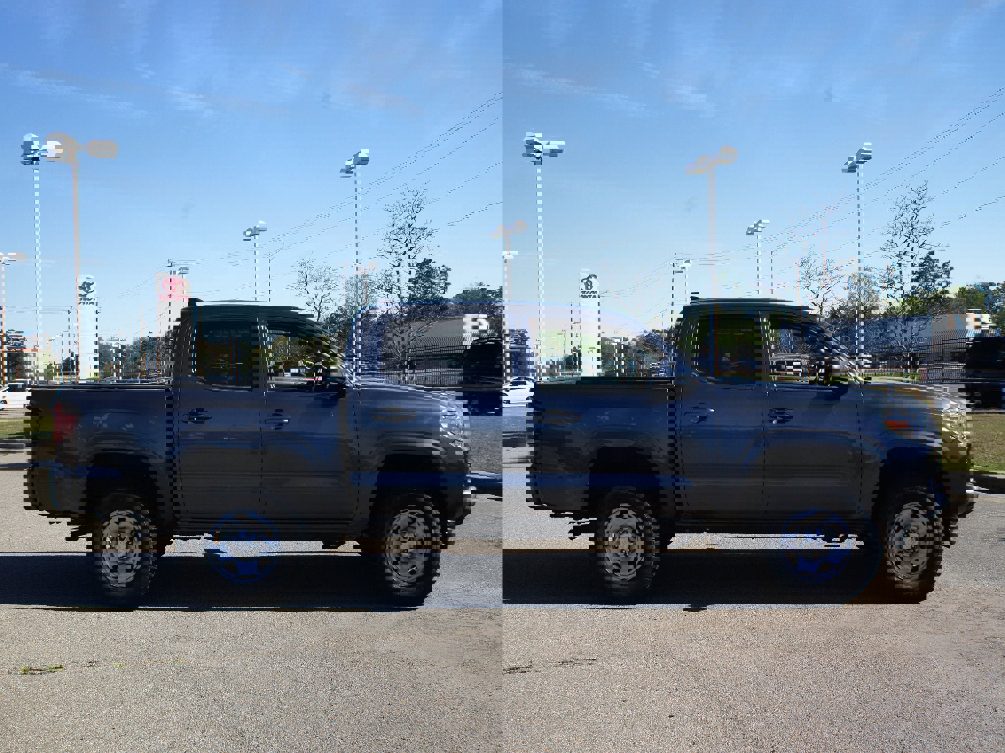 Used 2021 Toyota Tacoma SR image 18