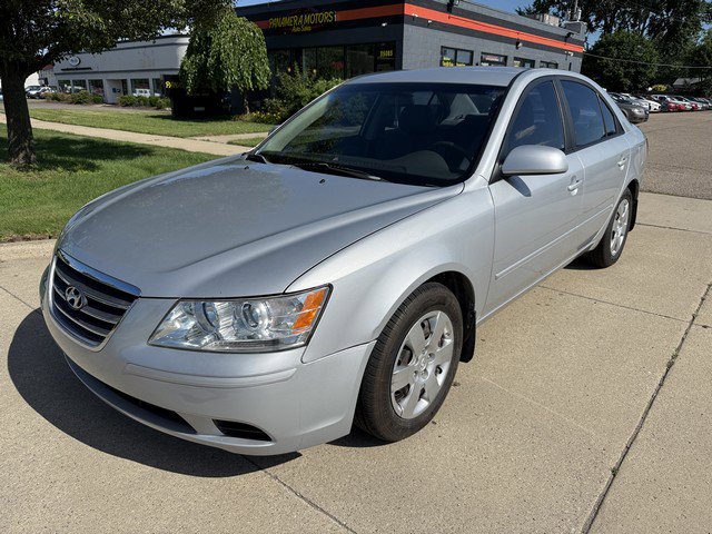 Used 2010 Hyundai Sonata GLS image 1