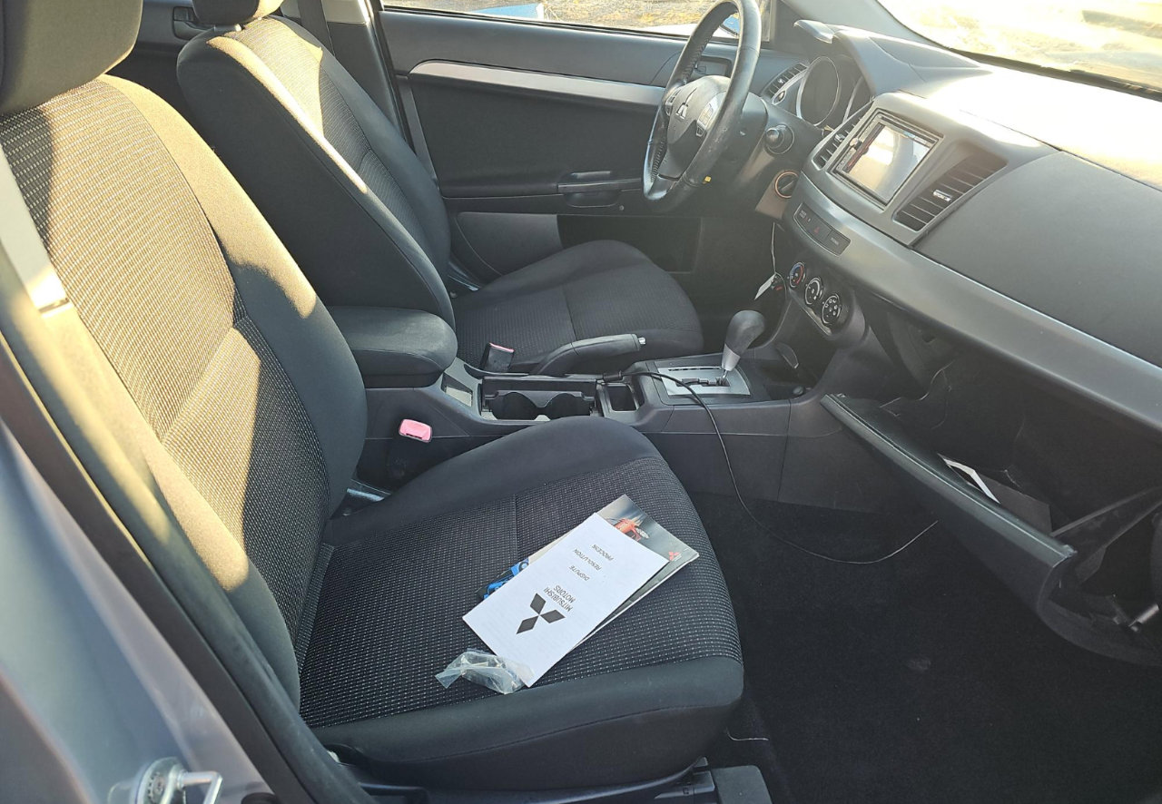 Used 2011 Mitsubishi Lancer SE image 10