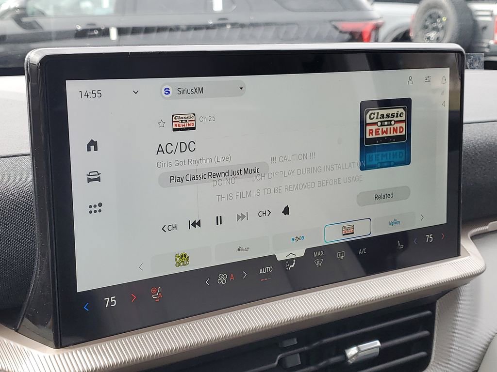 New 2026 Ford Explorer Active w/ Active Comfort Package image 15