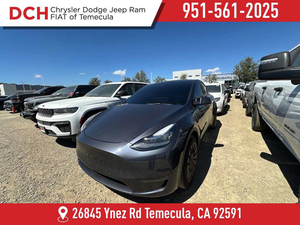 Used 2021 Tesla Model Y Long Range AWD/4WD image 1