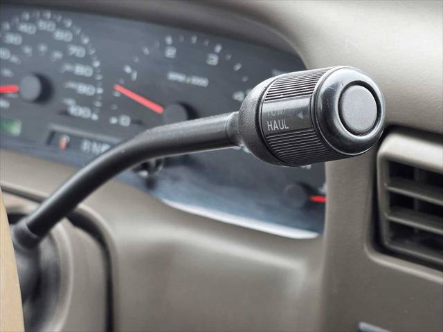 Used 2004 Ford F250 Lariat AWD/4WD image 30