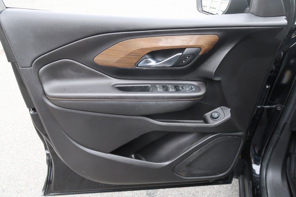 Certified 2020 GMC Terrain SLE w/ Driver Convenience Package image 15