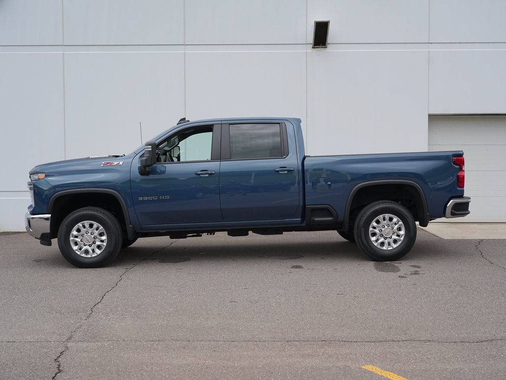 Used 2024 Chevrolet Silverado 3500 LT w/ All Star Edition AWD/4WD image 6
