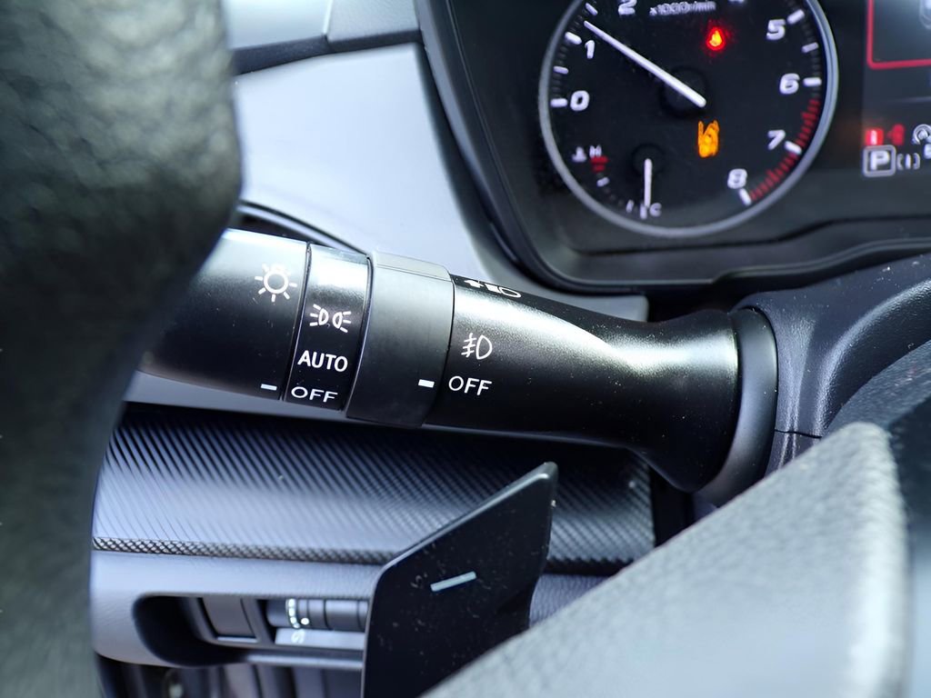 Used 2024 Subaru Crosstrek 2.0i Premium image 24