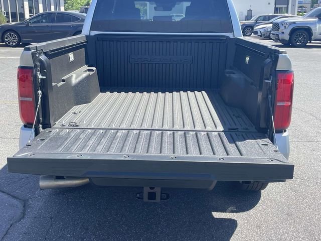 Used 2025 Toyota Tacoma TRD Sport RWD image 8