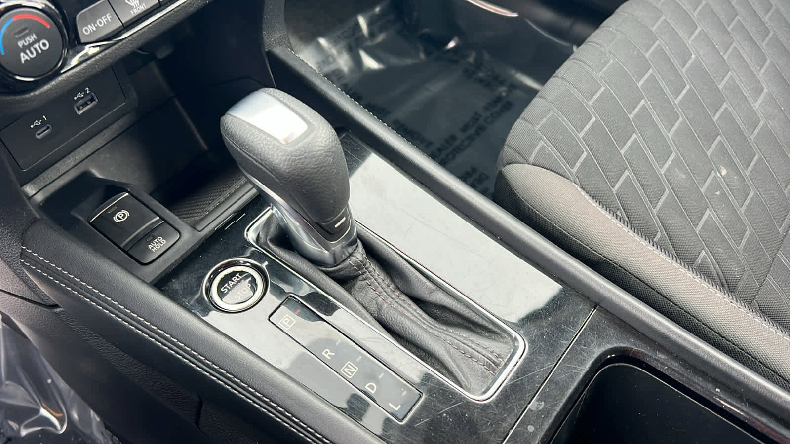 Used 2021 Nissan Kicks SV image 13