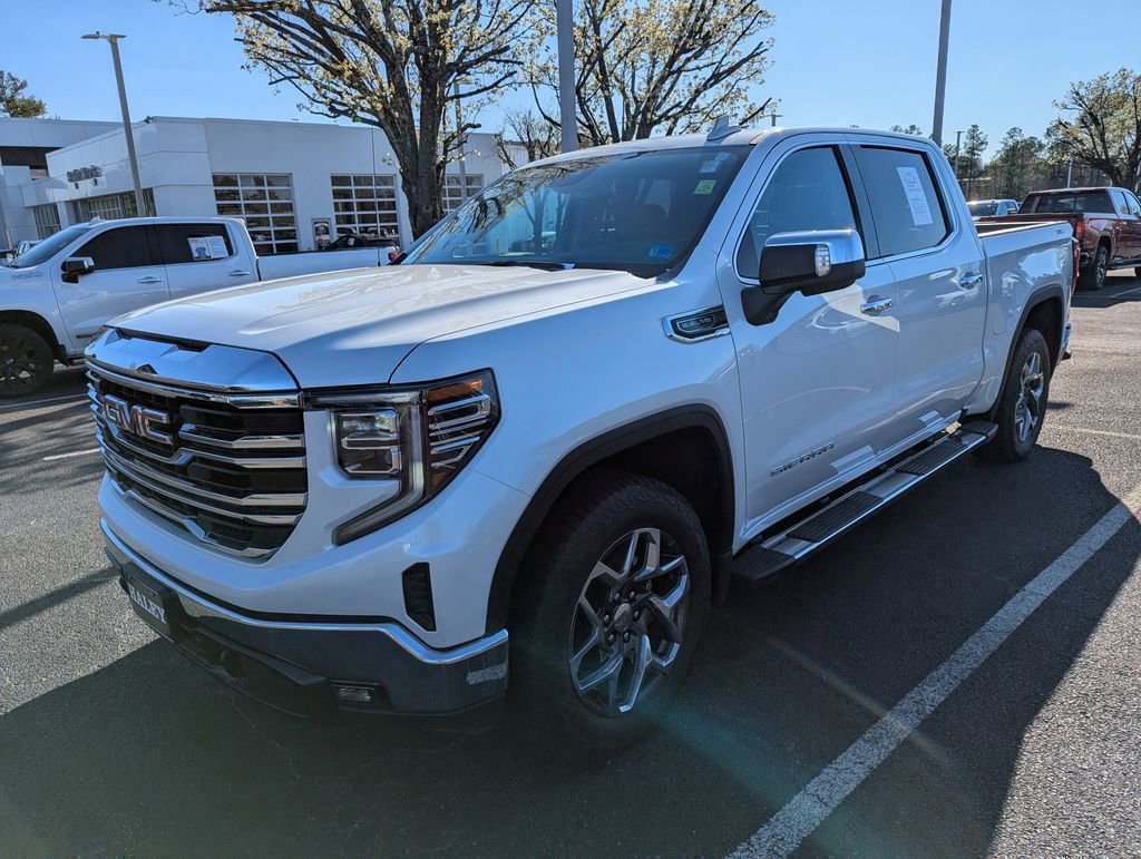 Used 2023 GMC Sierra 1500 SLT w/ SLT Premium Package image 4
