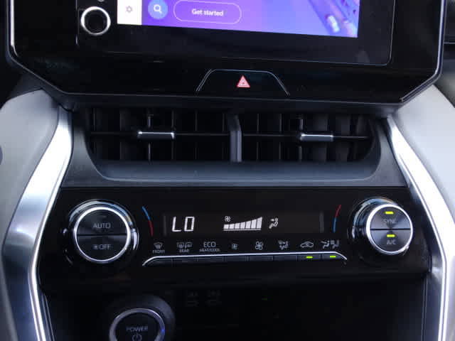 Certified 2023 Toyota Venza LE AWD/4WD image 29