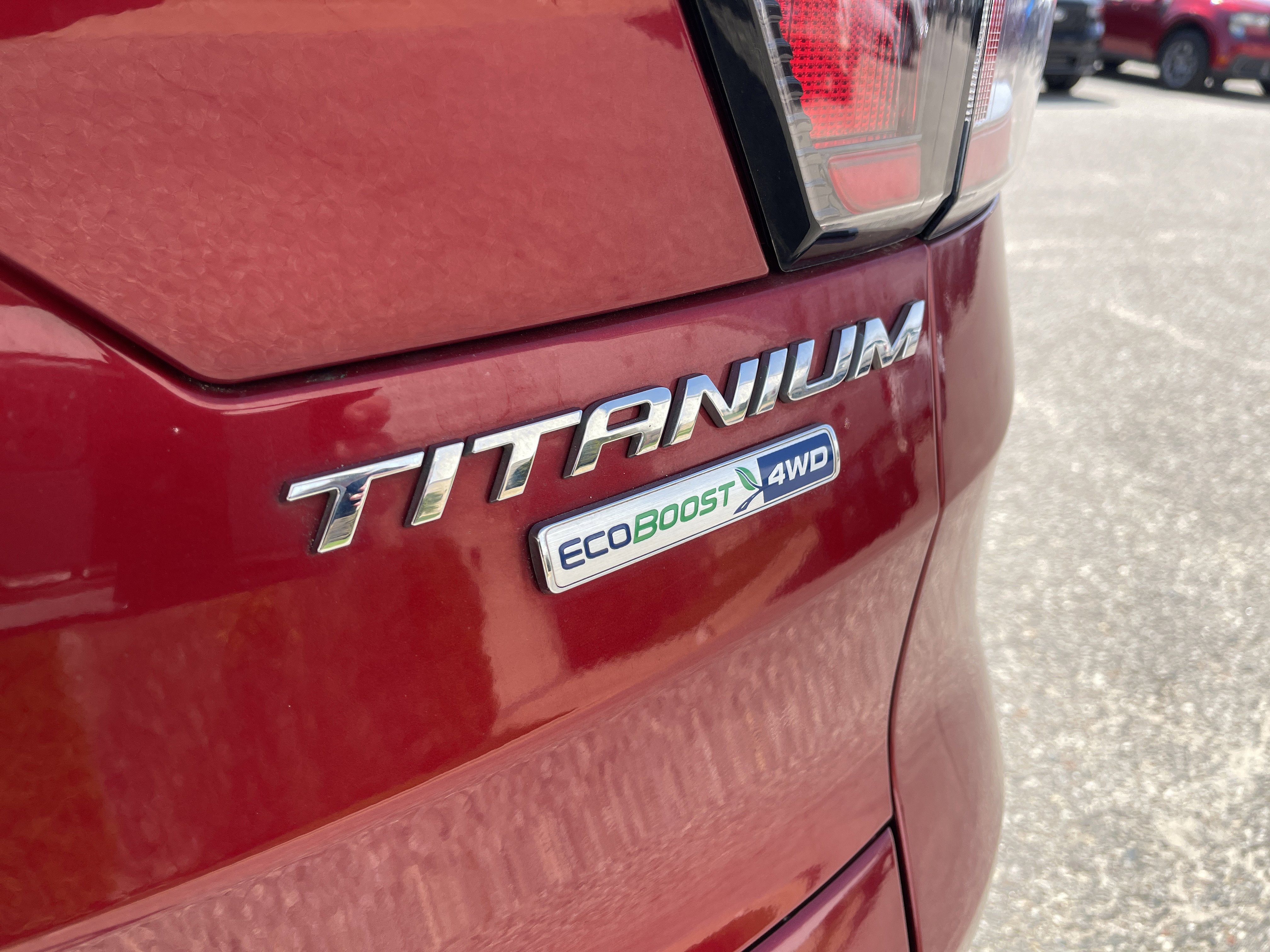 Used 2017 Ford Escape Titanium AWD/4WD image 26