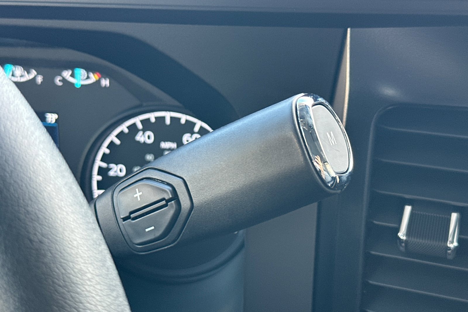 New 2026 Ford F250 XL w/ XL Chrome Package image 19