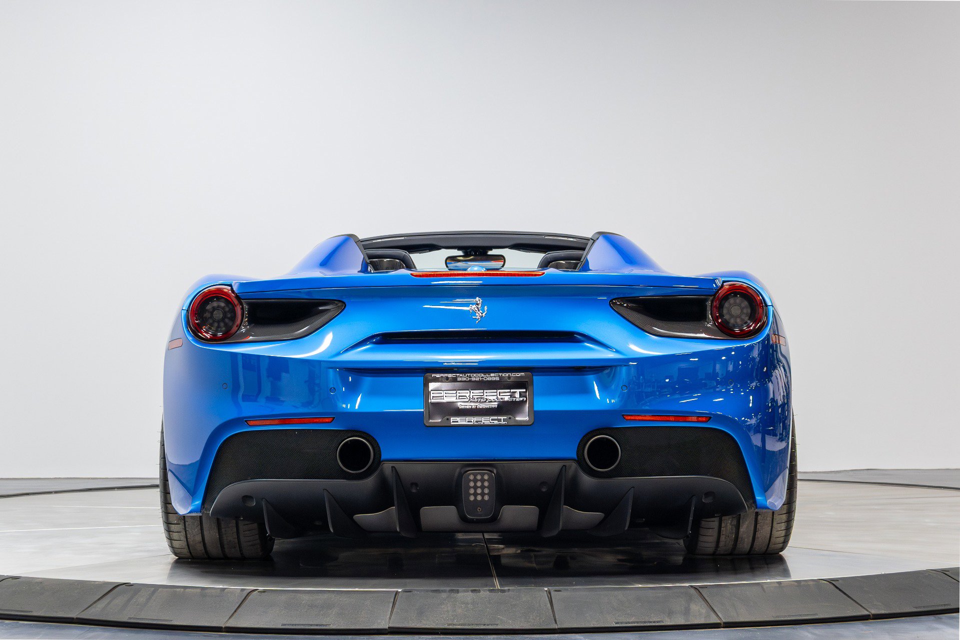 Used 2016 Ferrari 488 Spider image 47