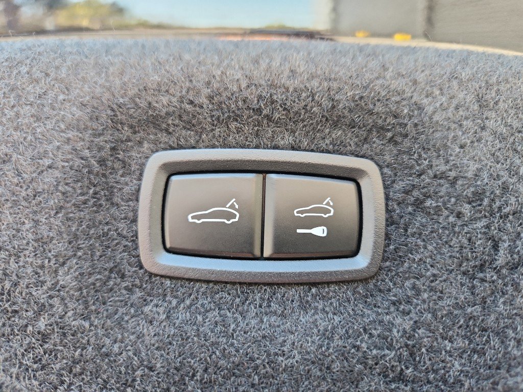 New 2026 Porsche Taycan GTS image 49