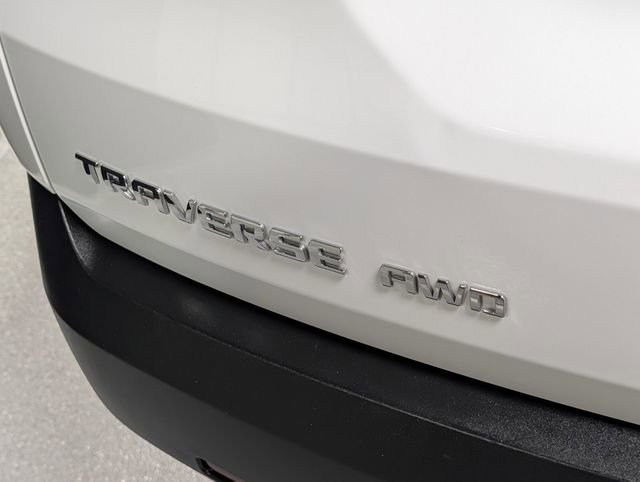 Used 2023 Chevrolet Traverse LT w/ LT Premium Package image 5