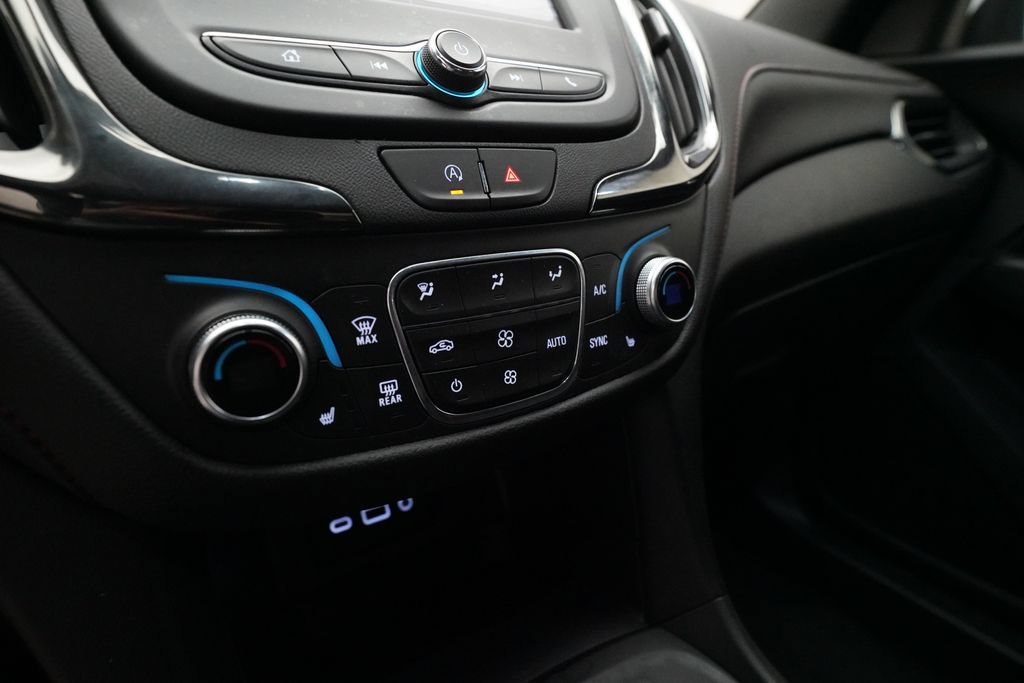 Used 2023 Chevrolet Equinox RS AWD/4WD image 21
