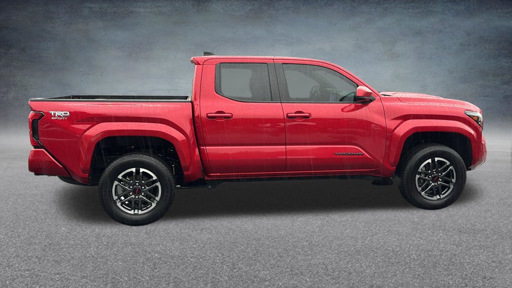 Used 2025 Toyota Tacoma TRD Sport AWD/4WD image 28