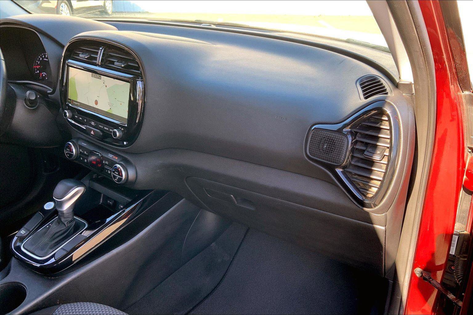 Used 2022 Kia Soul X-Line image 14