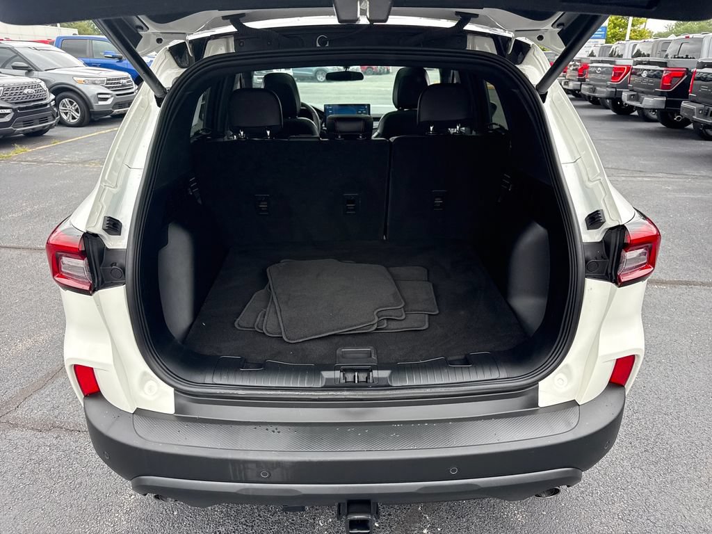 Used 2026 Ford Escape ST-Line Select w/ Tech Pack #1 AWD/4WD image 13