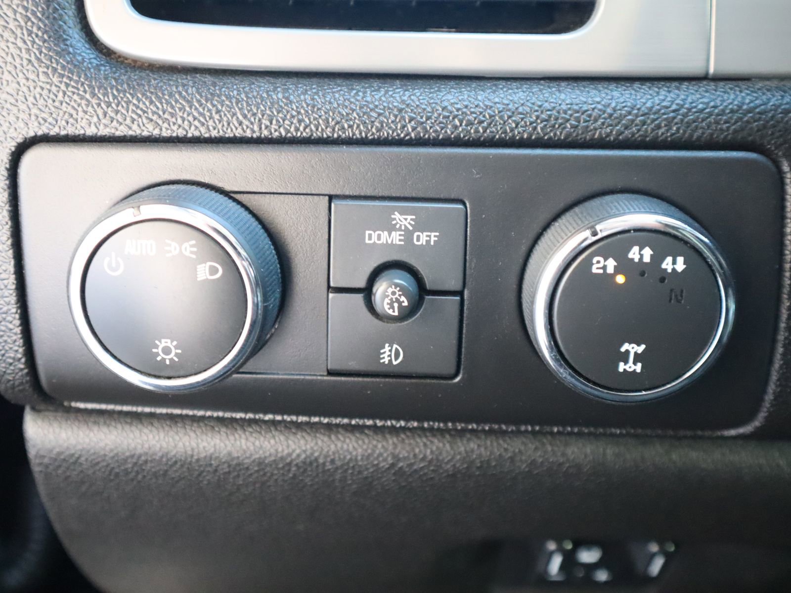 Used 2012 Chevrolet Silverado 2500 LTZ w/ LTZ Plus Package AWD/4WD image 37