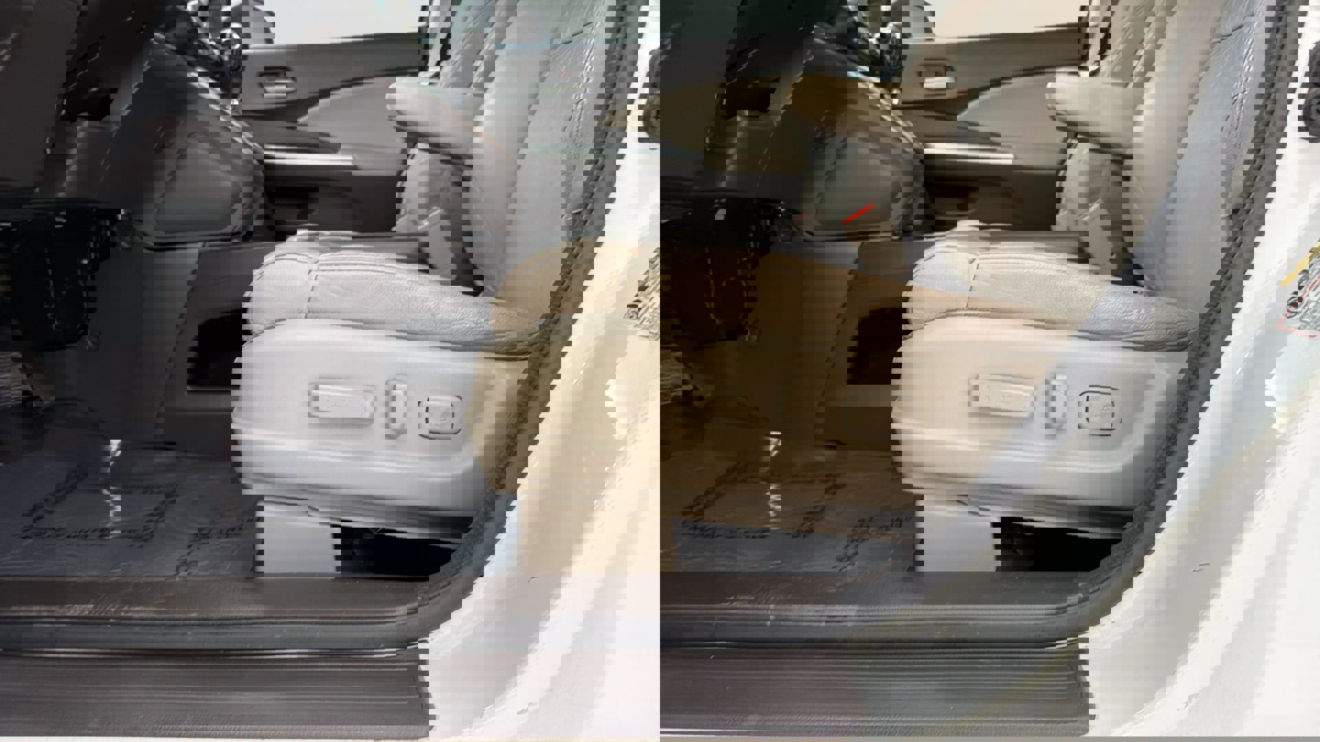 Used 2014 Honda CR-V EX-L image 23