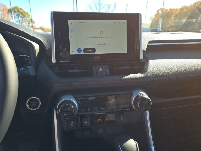 New 2025 Toyota RAV4 SE image 12