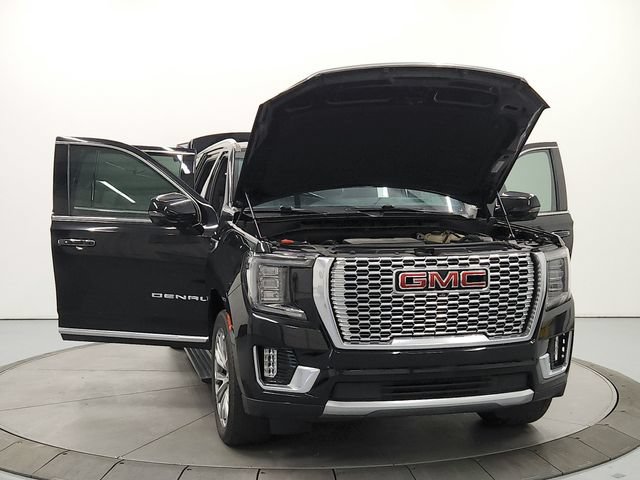 Used 2022 GMC Yukon XL Denali RWD image 10