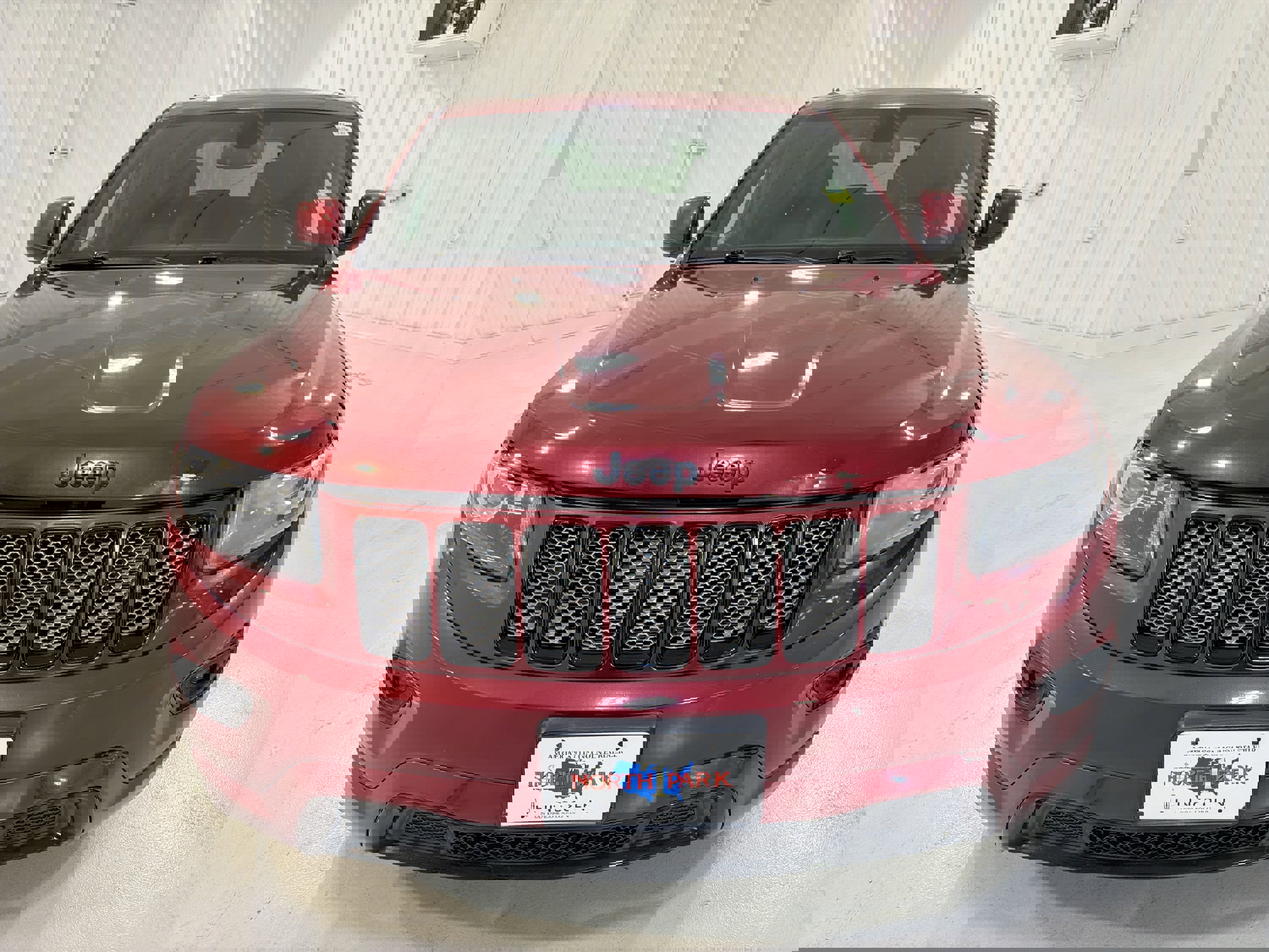 Used 2015 Jeep Grand Cherokee Altitude image 30