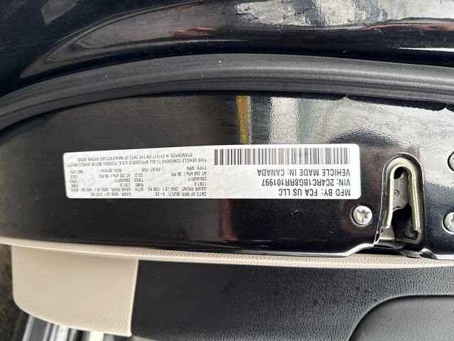 Used 2024 Chrysler Pacifica Touring-L image 19