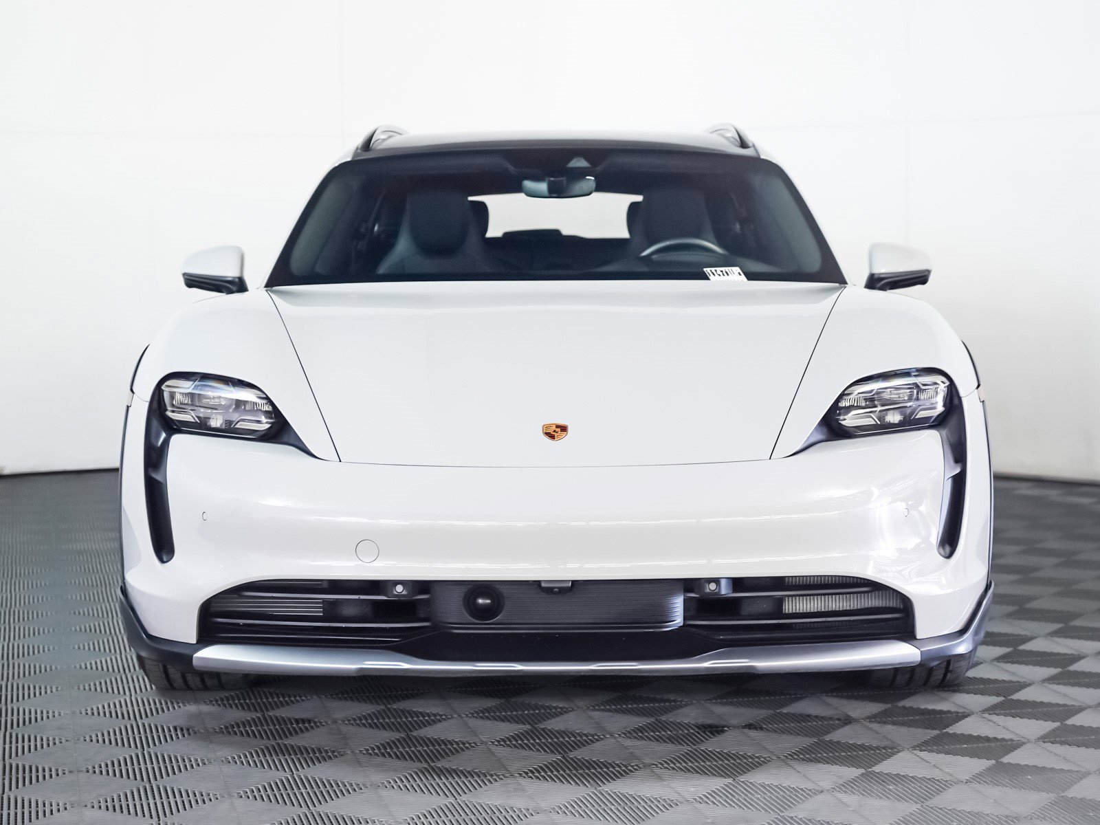 Used 2024 Porsche Taycan 4 Cross Turismo w/ Premium Package image 7