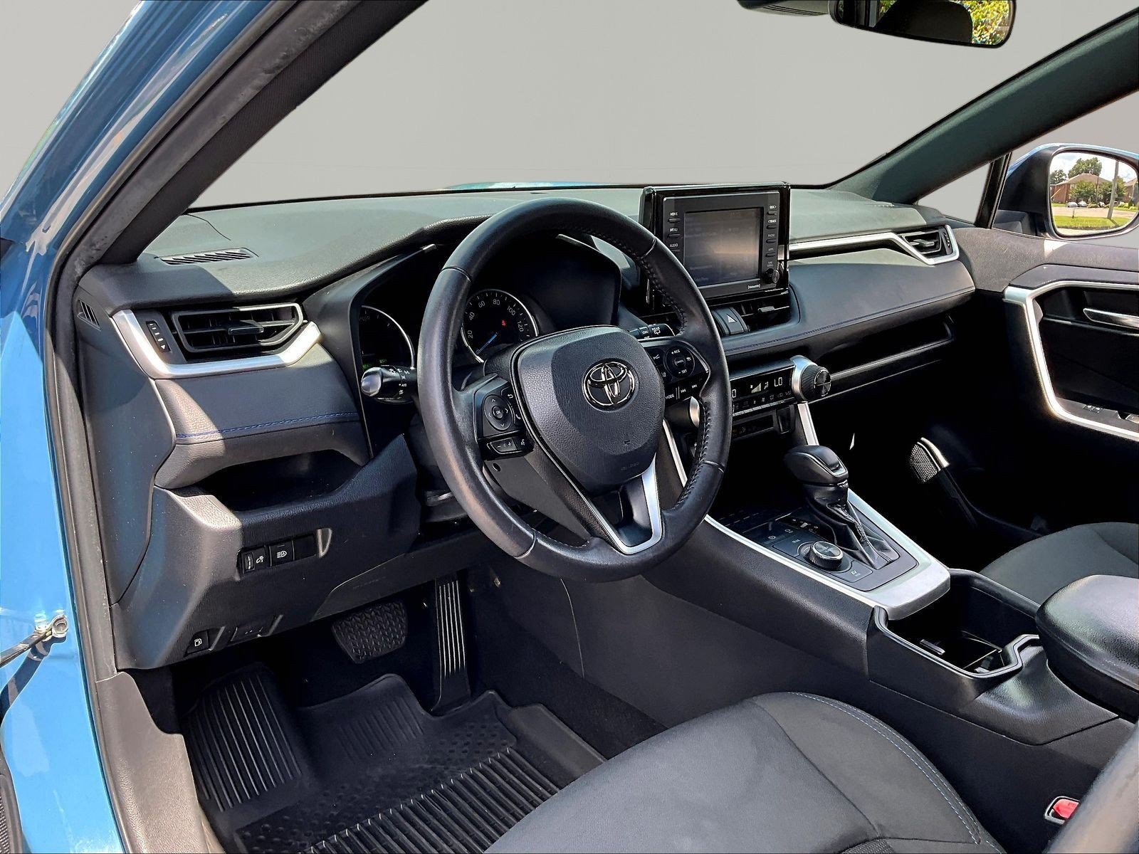 Used 2022 Toyota RAV4 SE AWD/4WD image 17