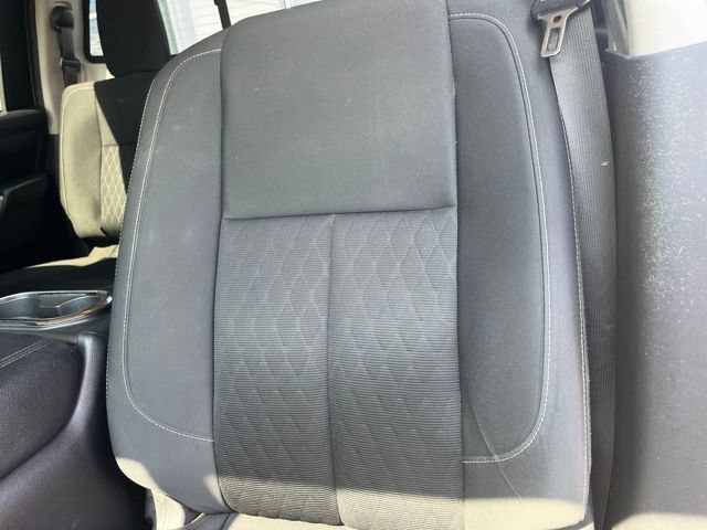 Used 2018 Nissan Titan SV w/ SV Convenience Package AWD/4WD image 9