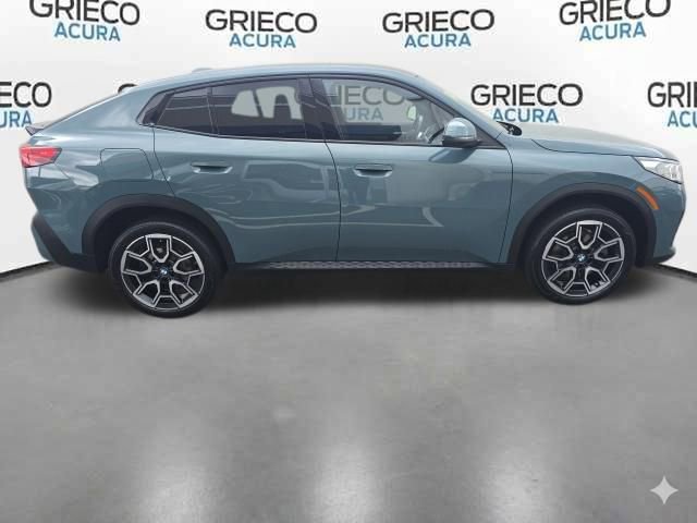 Used 2025 BMW X2 xDrive28i AWD/4WD image 8