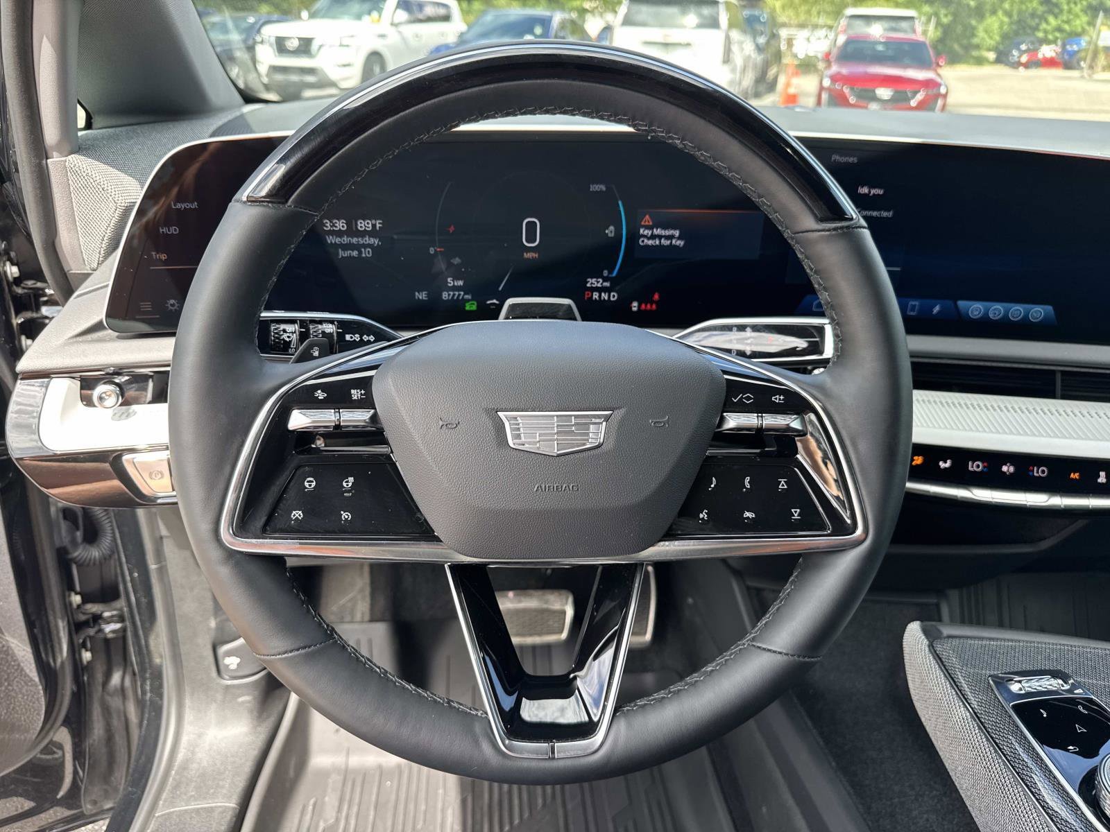 Certified 2025 Cadillac Optiq Luxury 2 w/ LPO, Floor Liner Package AWD/4WD image 15